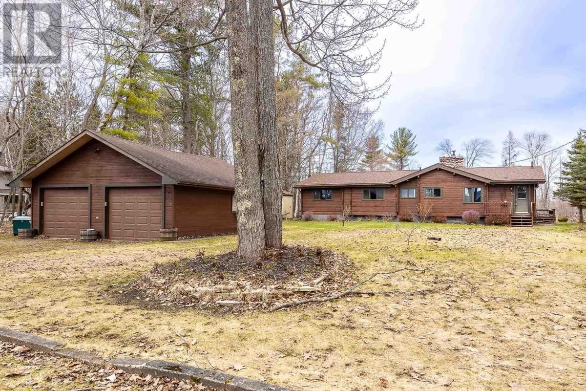 3 Bed · 2 Bath Detached House for Sale in Sault Ste Marie