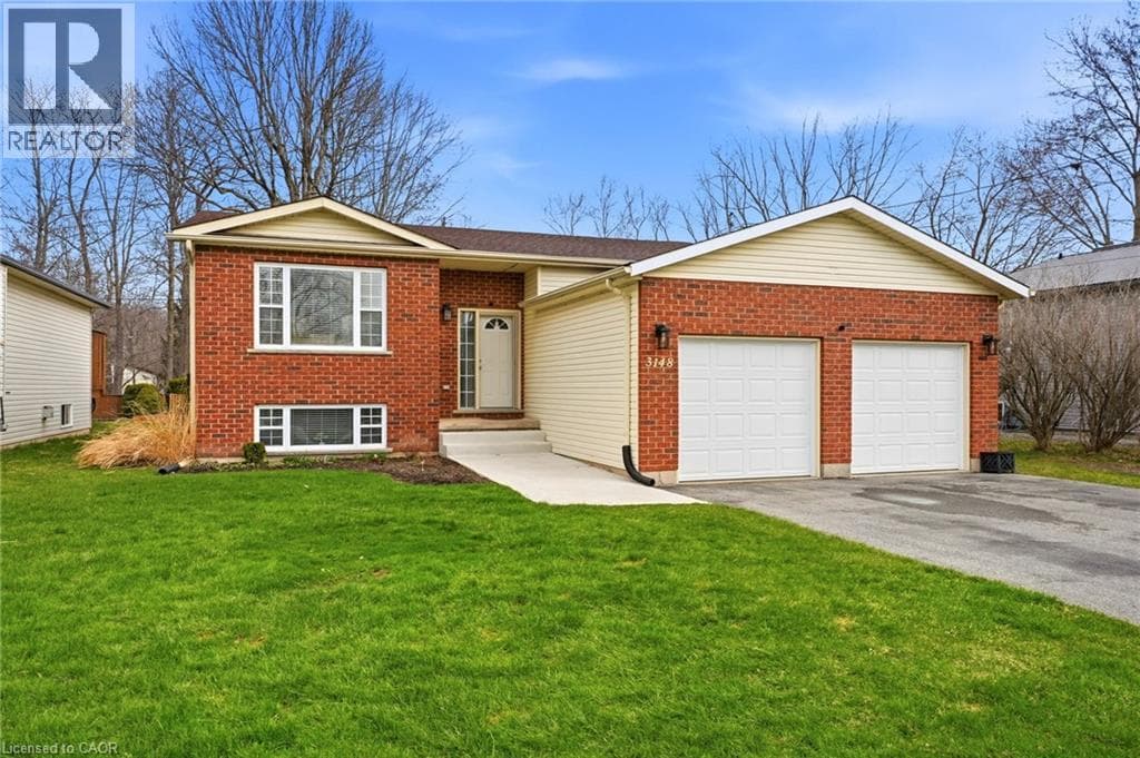 3 Bed · 2 Bath Detached House for Sale in Ridgeway
