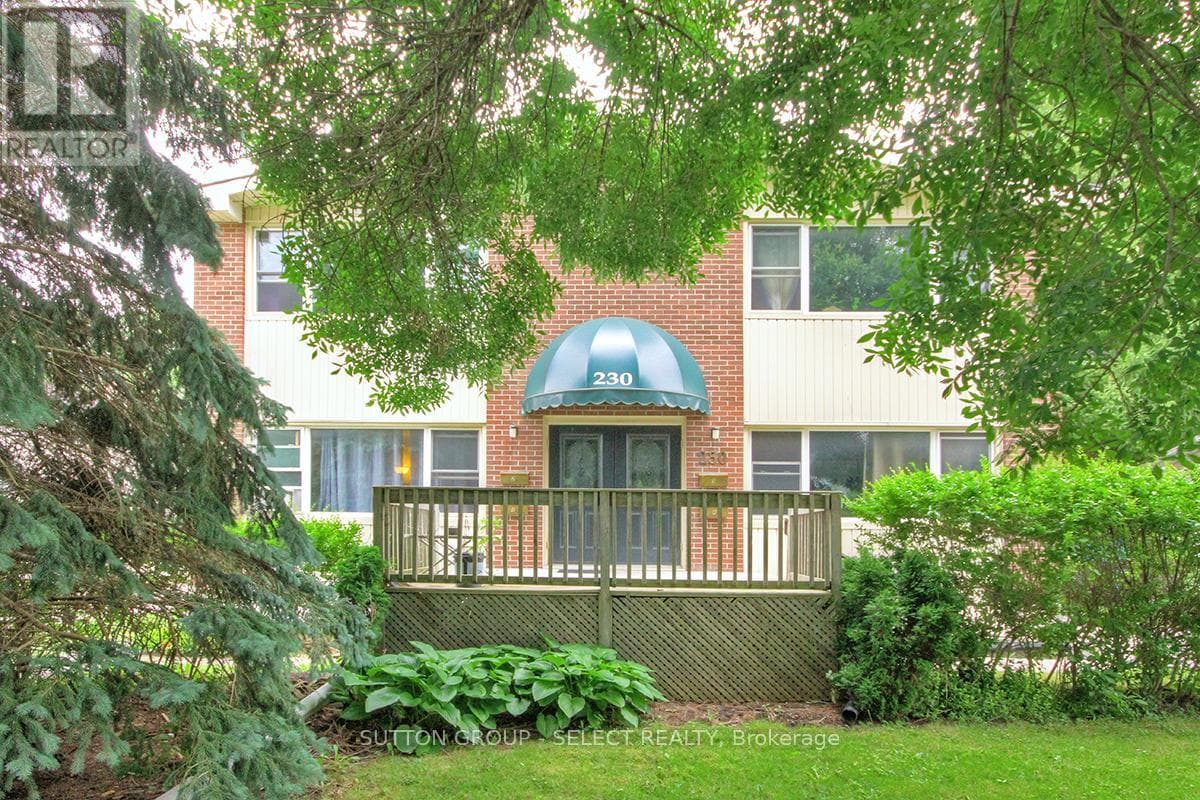8 Bed · 4 Bath Multi-Family for Sale in London South