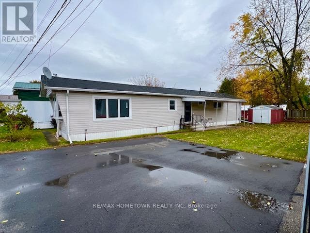 2 Bed · 1 Bath Detached House for Sale in Elizabethtown-Kitley