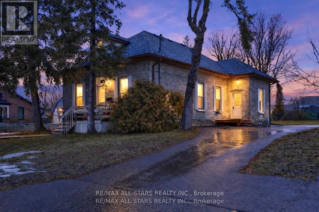 6 Bed · 2 Bath Multi-Family for Sale in Kawartha Lakes