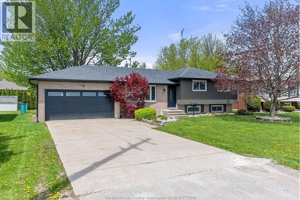 4 Bed · 2 Bath Detached House for Sale in Essex