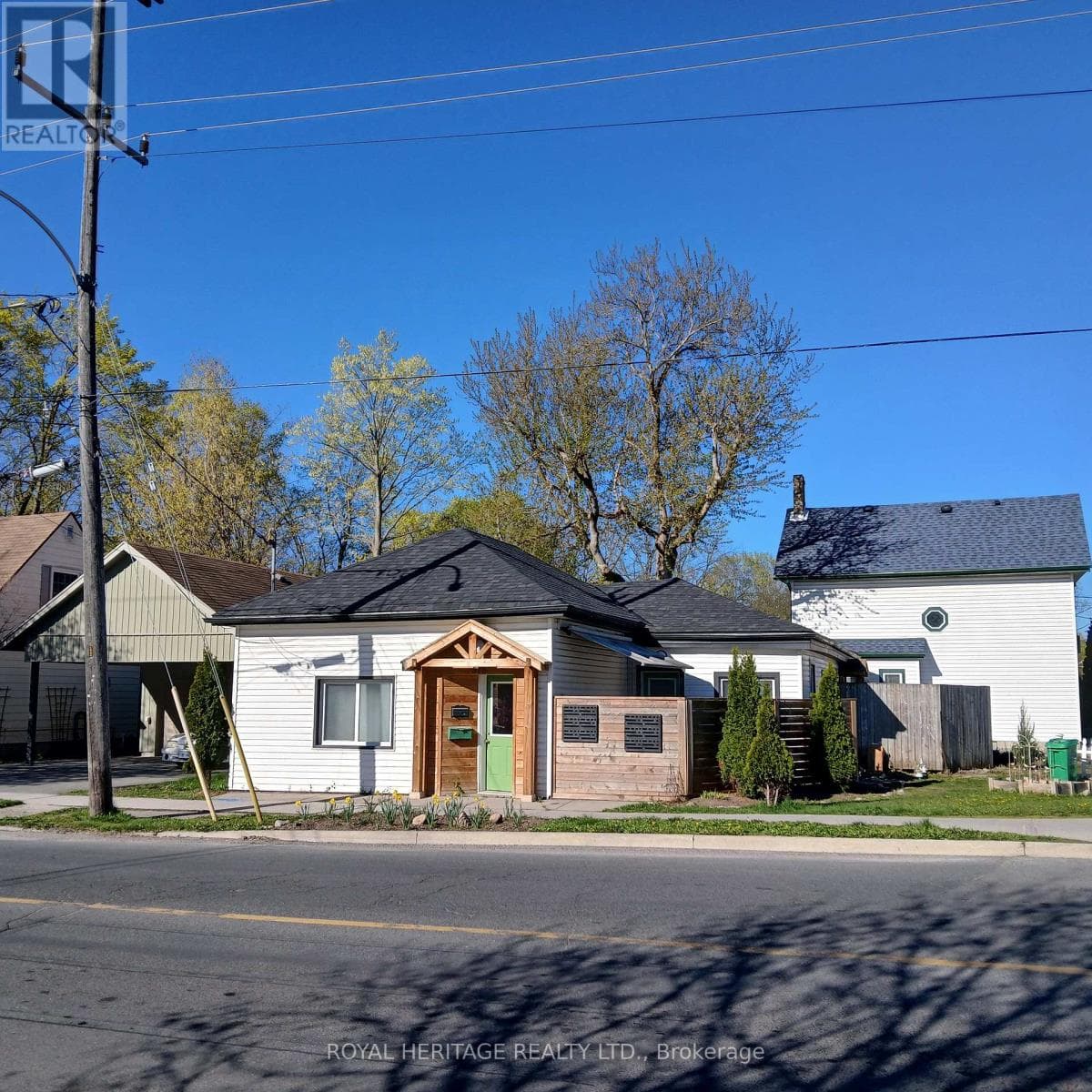 4 Bed · 2 Bath Multi-Family for Sale in Peterborough