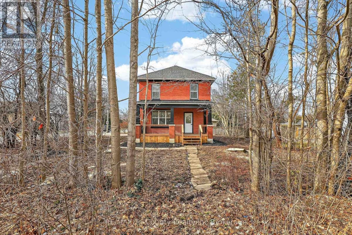 4 Bed · 2 Bath Detached House for Sale in Ingersoll