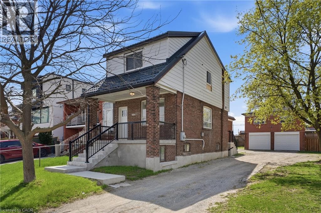 1 Bed · 1 Bath Detached House for Rent in North York