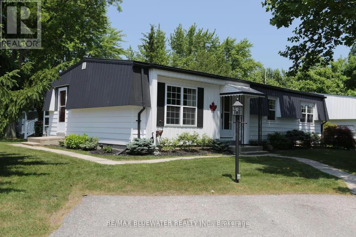 2 Bed · 2 Bath Detached House for Sale in South Huron