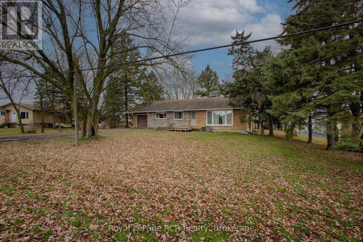 3 Bed · 2 Bath Detached House for Sale in Wellington North