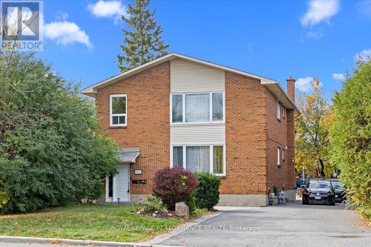 8 Bed · 3 Bath Multi-Family for Sale in Ottawa