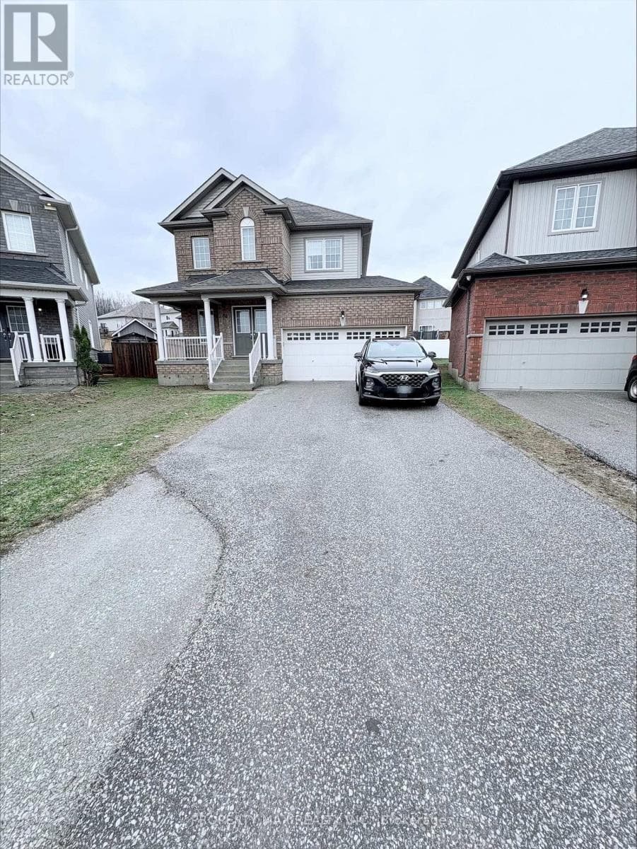 4 Bed · 3 Bath Detached House for Rent in Orillia