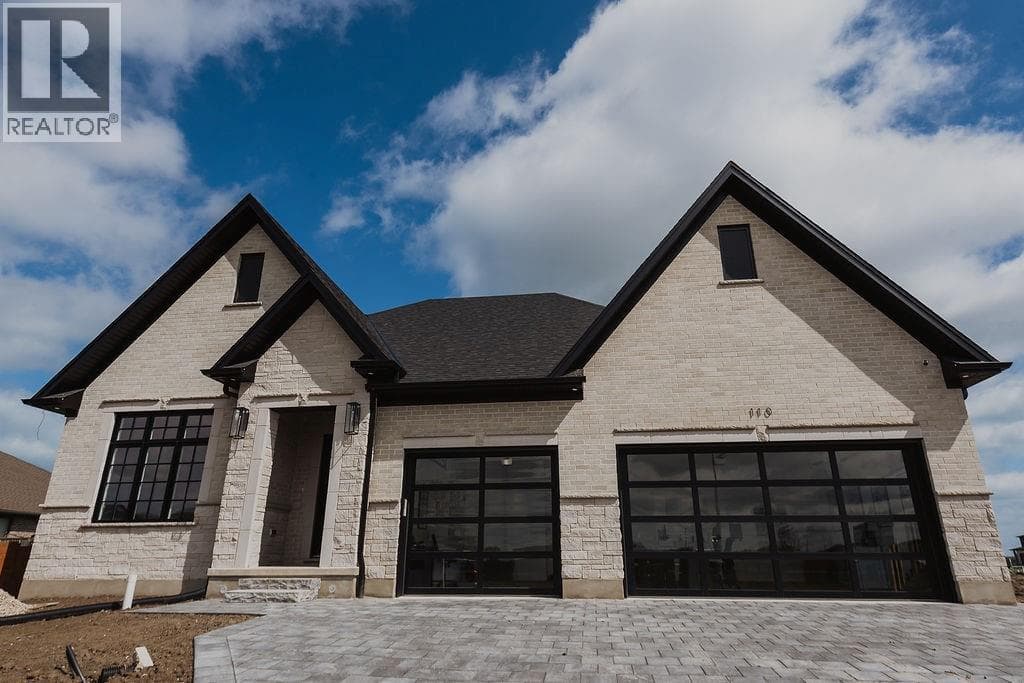 5 Bed · 4 Bath Detached House for Sale in Sarnia