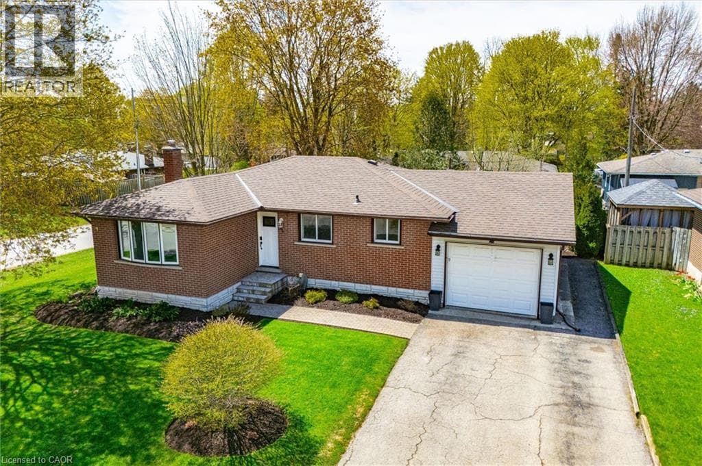 3 Bed · 1 Bath Detached House for Sale in Elora