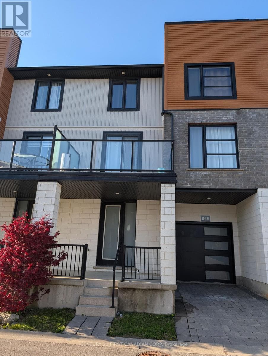 4 Bed · 3 Bath Detached House for Rent in London North