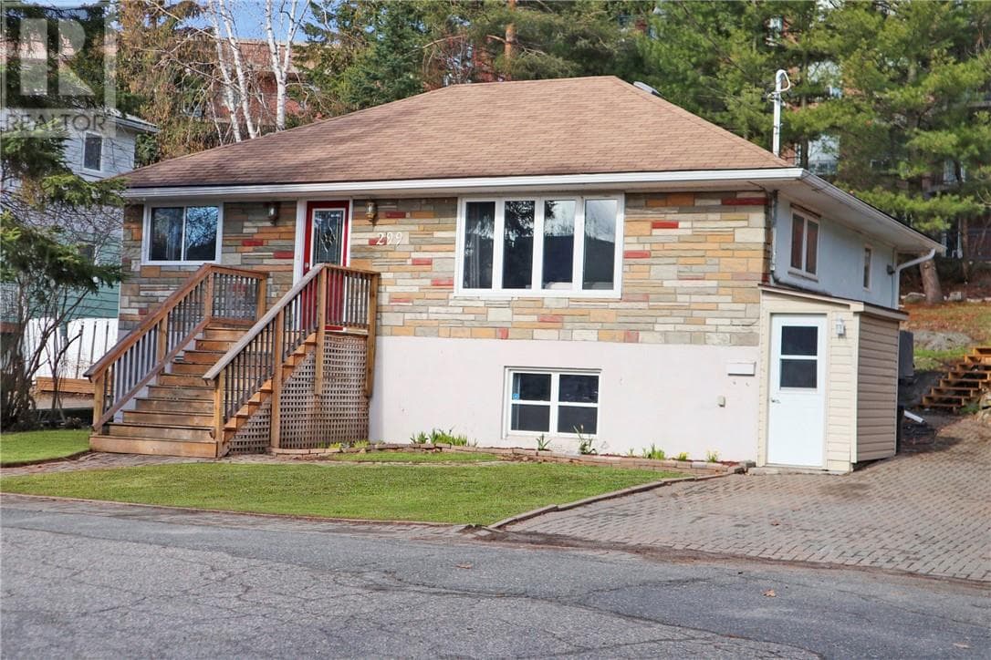 4 Bed · 2 Bath Detached House for Sale in Sudbury