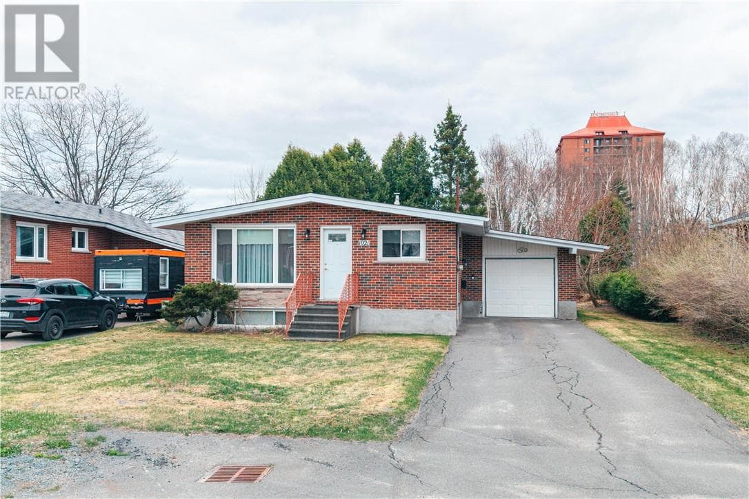 4 Bed · 2 Bath Detached House for Sale in Sudbury
