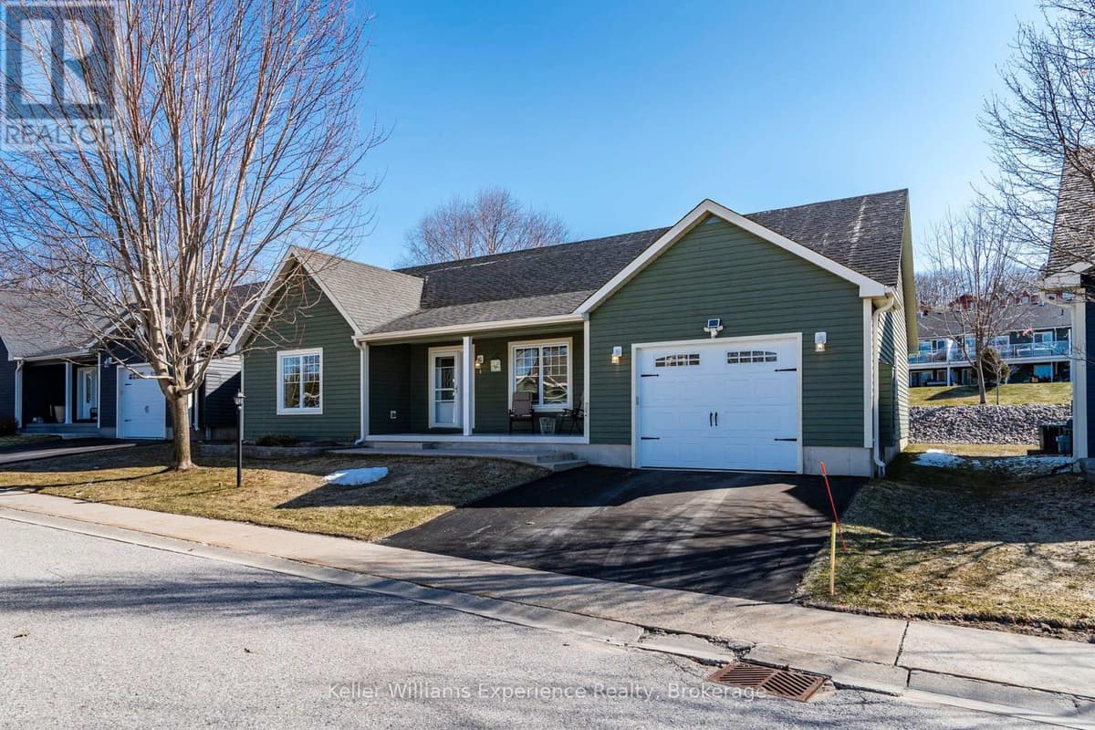 2 Bed · 2 Bath Detached House for Sale in Penetanguishene