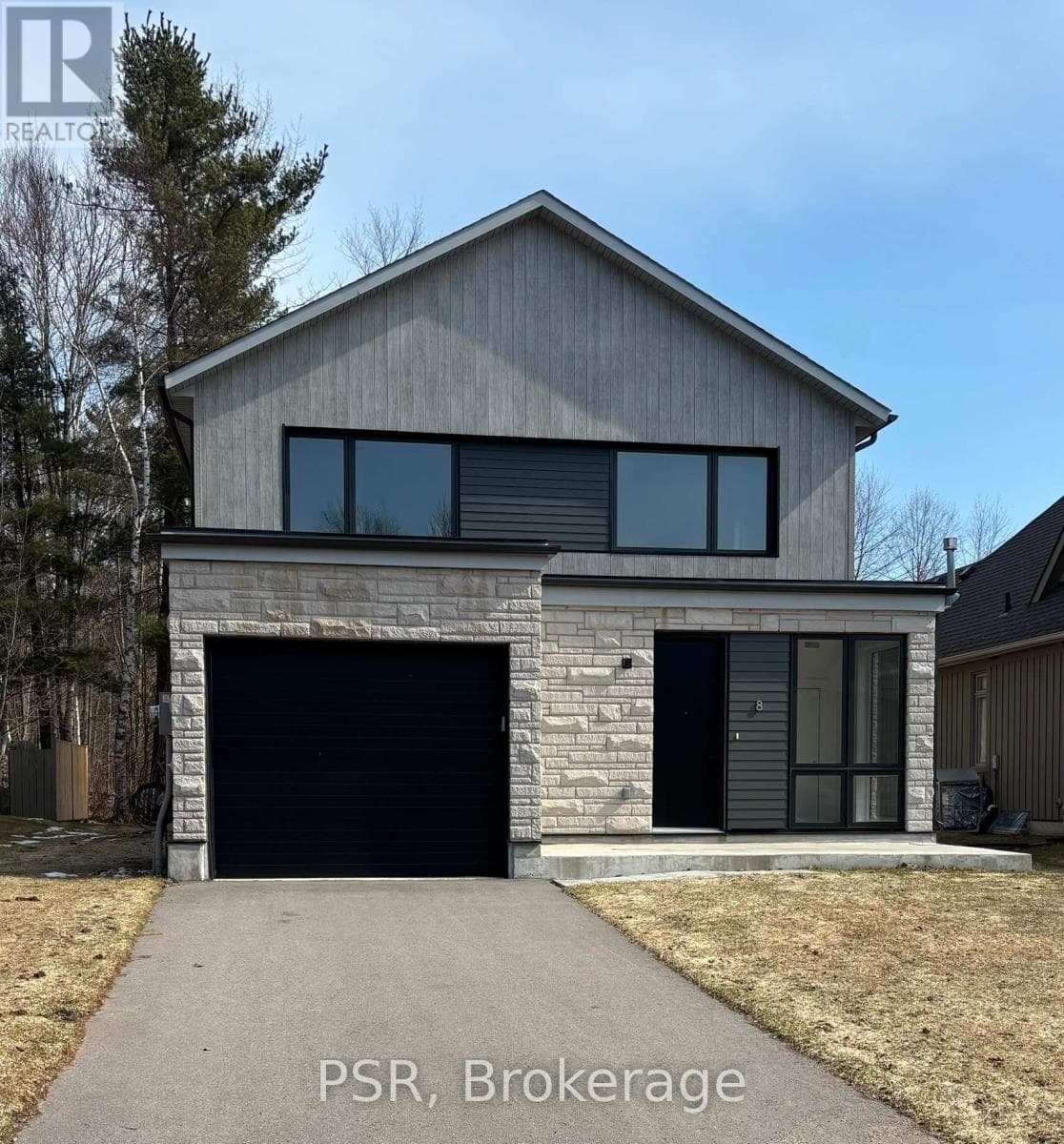 3 Bed · 3 Bath Detached House for Sale in Gravenhurst