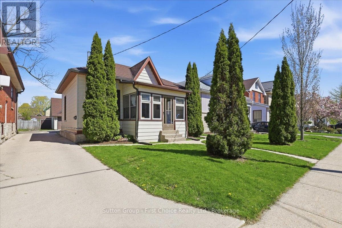 2 Bed · 1 Bath Detached House for Sale in Stratford
