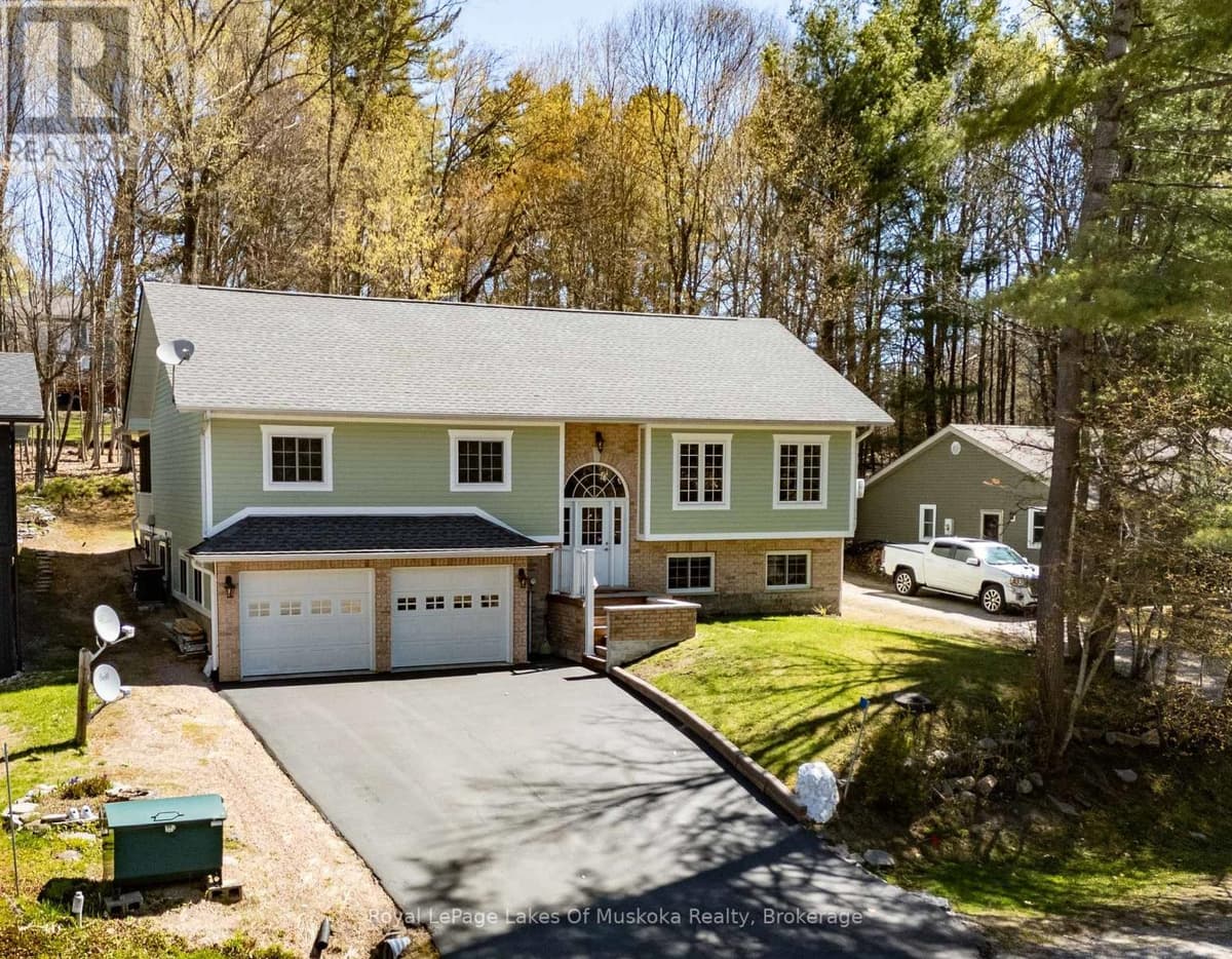 4 Bed · 3 Bath Detached House for Sale in Muskoka Lakes
