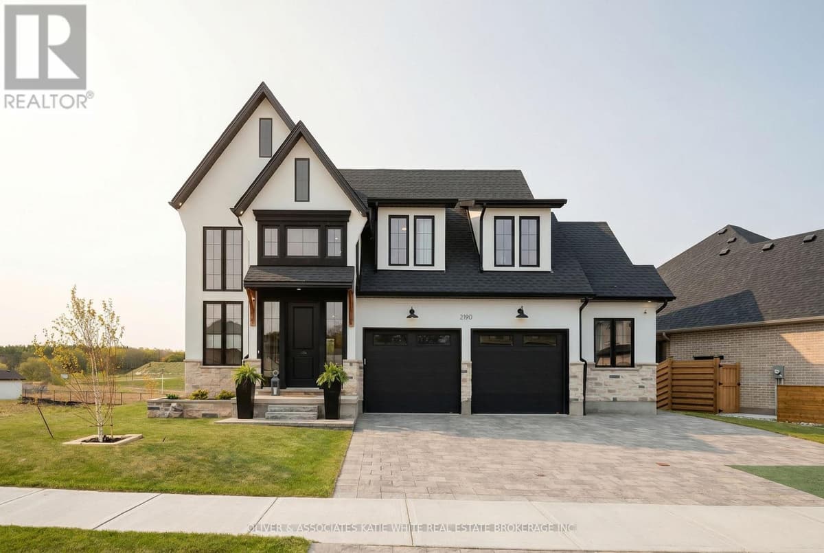 5 Bed · 4 Bath Detached House for Sale in London South