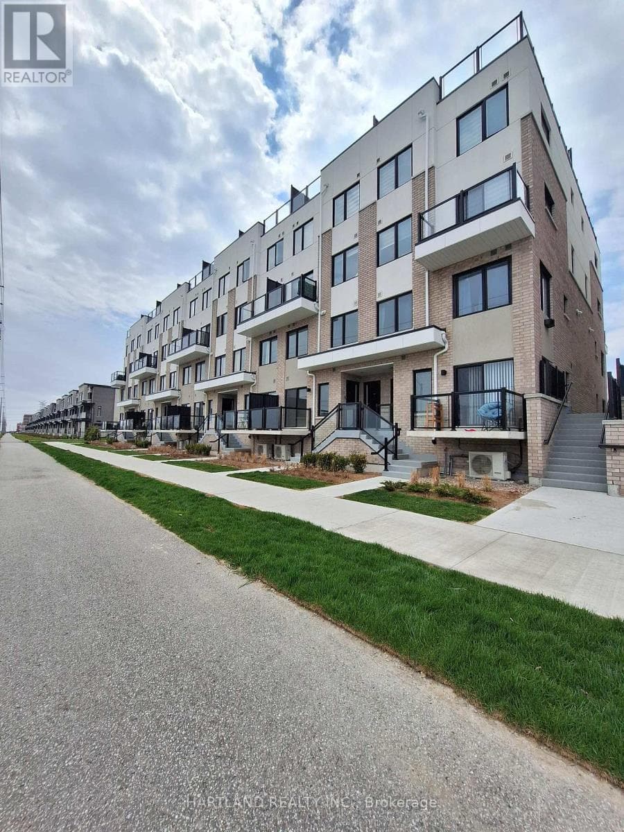 2 Bed · 3 Bath Detached House for Sale in Pickering