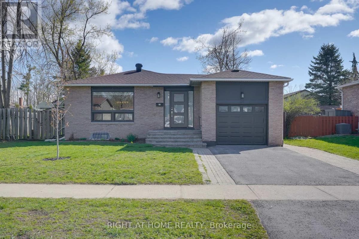 4 Bed · 2 Bath Detached House for Sale in Orillia