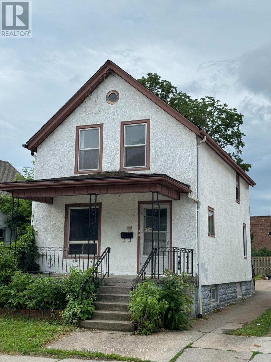 3 Bed · 2 Bath Detached House for Sale in Niagara Falls