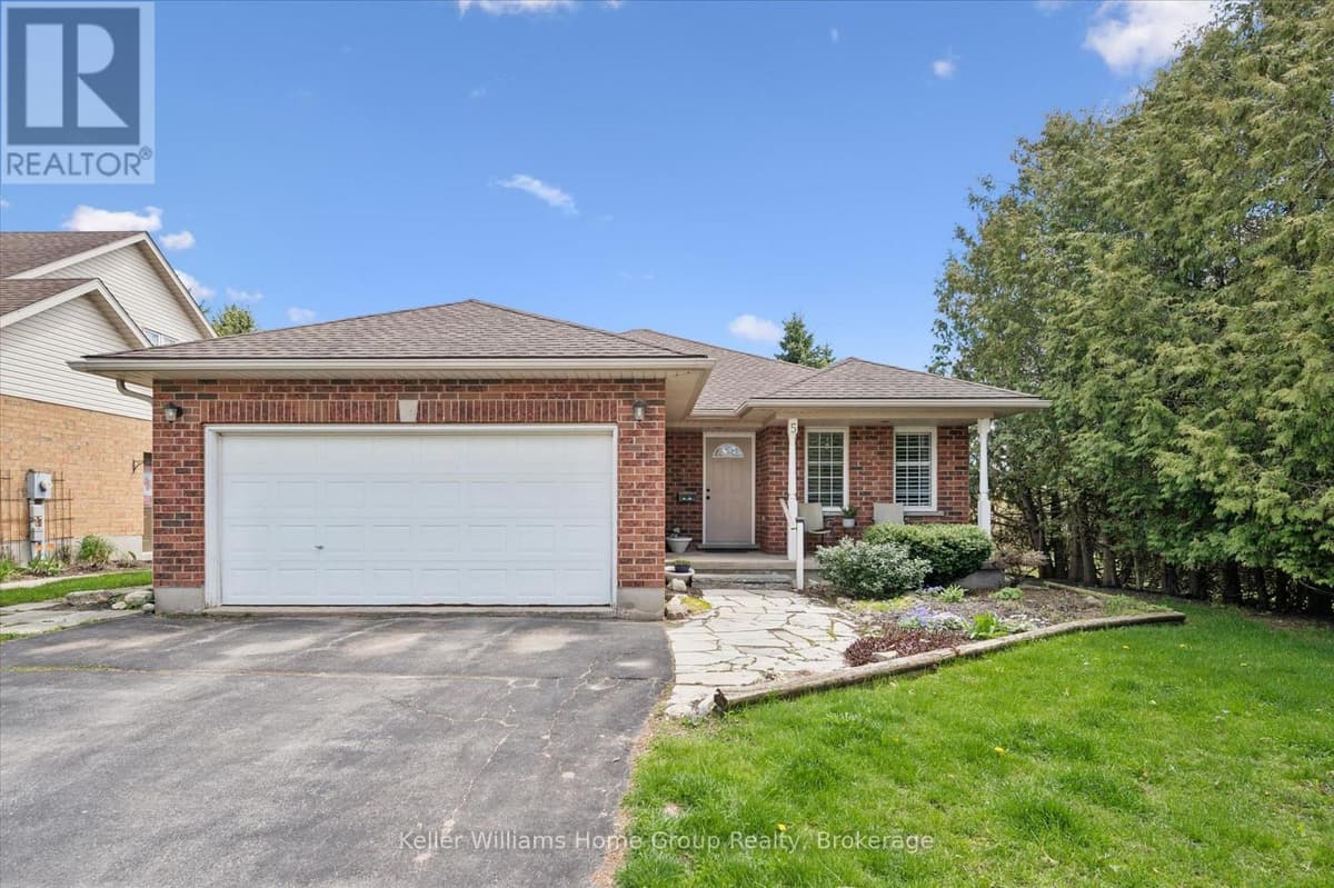 3 Bed · 3 Bath Detached House for Sale in Centre Wellington