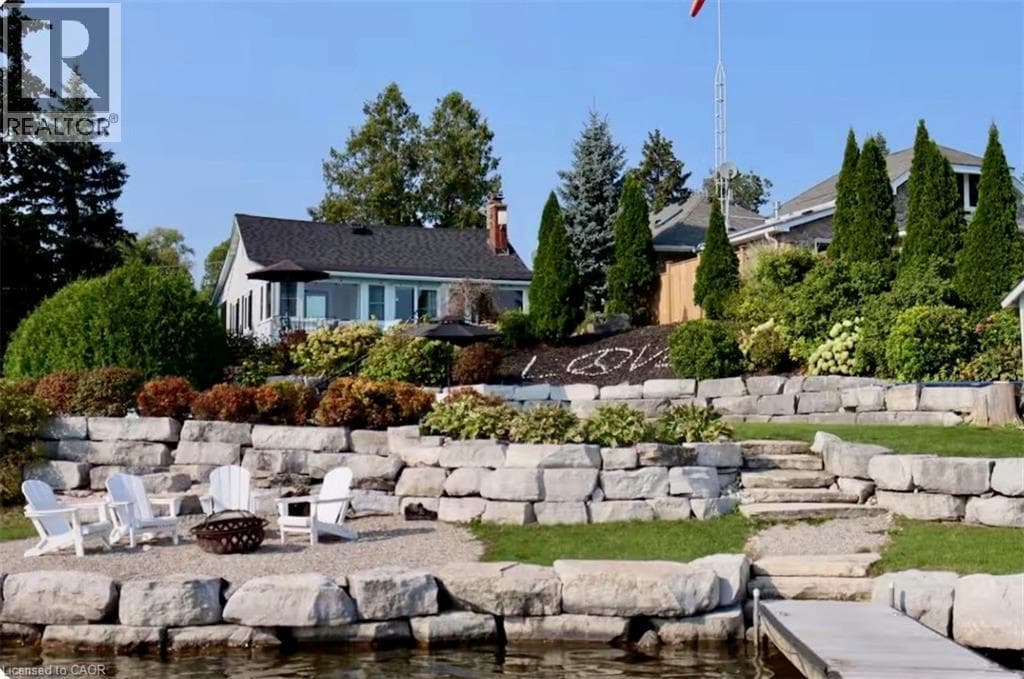 3 Bed · 1 Bath Detached House for Sale in Cambridge