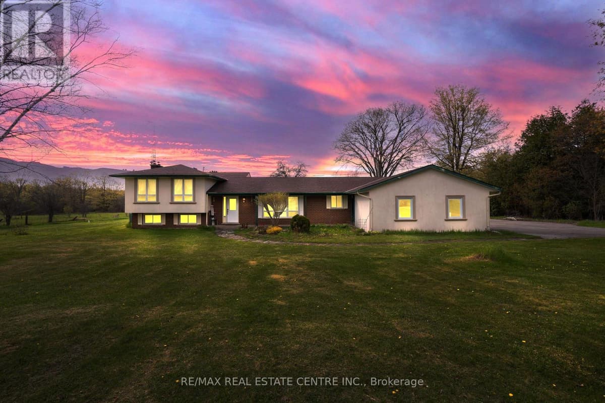 4 Bed · 3 Bath Detached House for Sale in Halton Hills