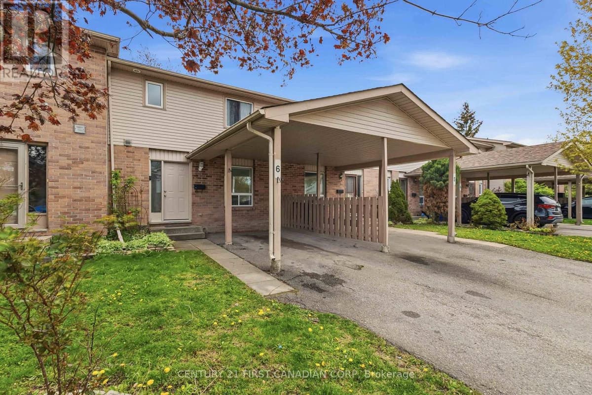 3 Bed · 3 Bath Detached House for Sale in London South