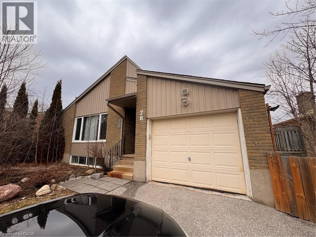 3 Bed · 1 Bath Detached House for Rent in Waterloo