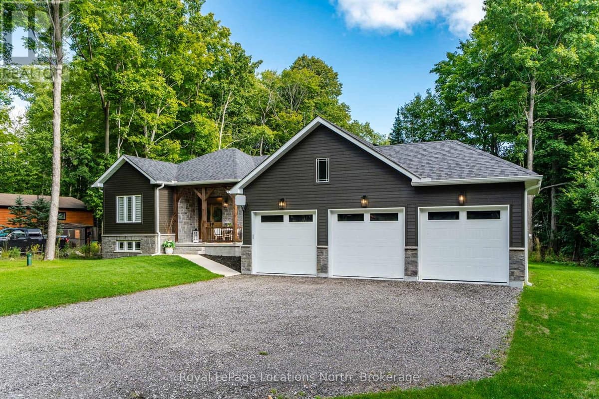 3 Bed · 2 Bath Detached House for Rent in Tiny