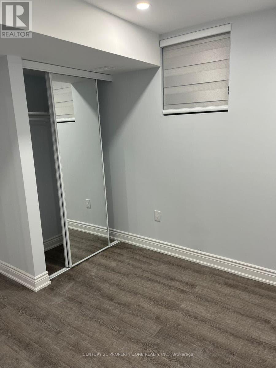 2 Bed · 1 Bath Detached House for Rent in Brampton