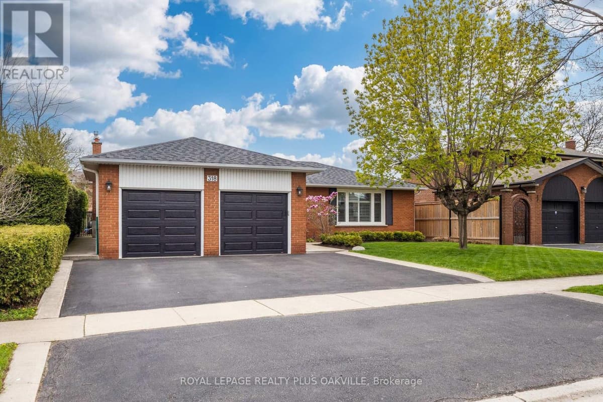 5 Bed · 2 Bath Detached House for Sale in Oakville