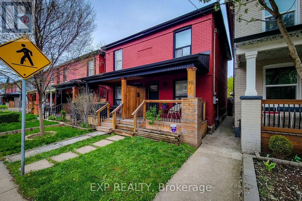 2 Bed · 1 Bath Detached House for Sale in Hamilton