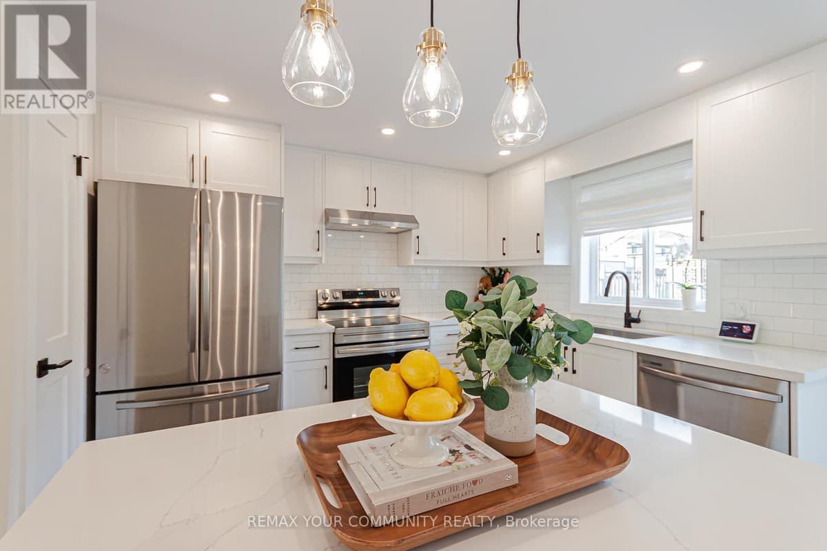 3 Bed · 2 Bath Detached House for Sale in Barrie