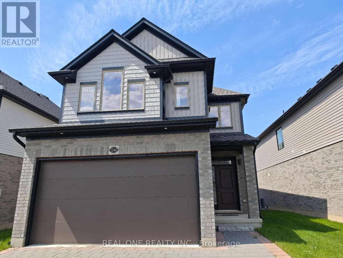 4 Bed · 3 Bath Detached House for Sale in London North