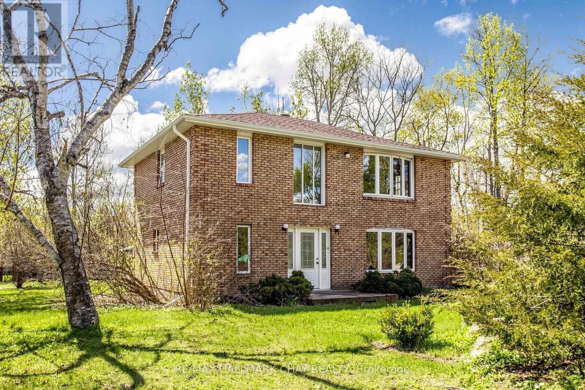 2 Bed · 2 Bath Detached House for Sale in Tay