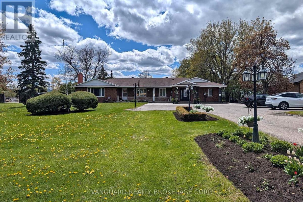 6 Bed · 4 Bath Detached House for Sale in Halton Hills