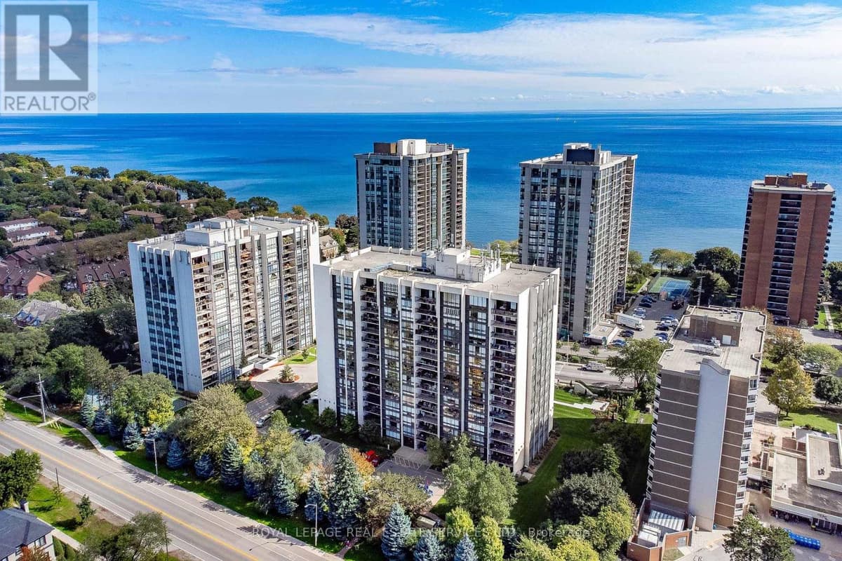 3 Bed · 2 Bath Detached House for Rent in Oakville
