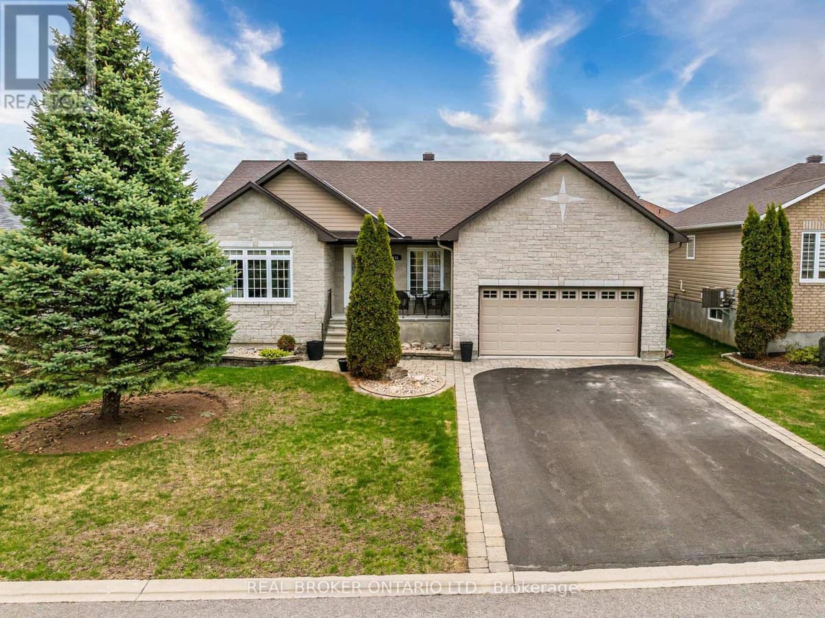 4 Bed · 3 Bath Detached House for Sale in Mississippi Mills