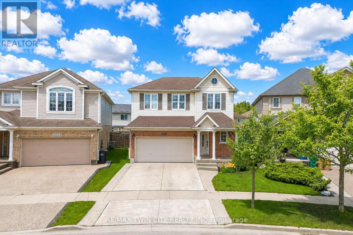 5 Bed · 4 Bath Detached House for Sale in Kitchener