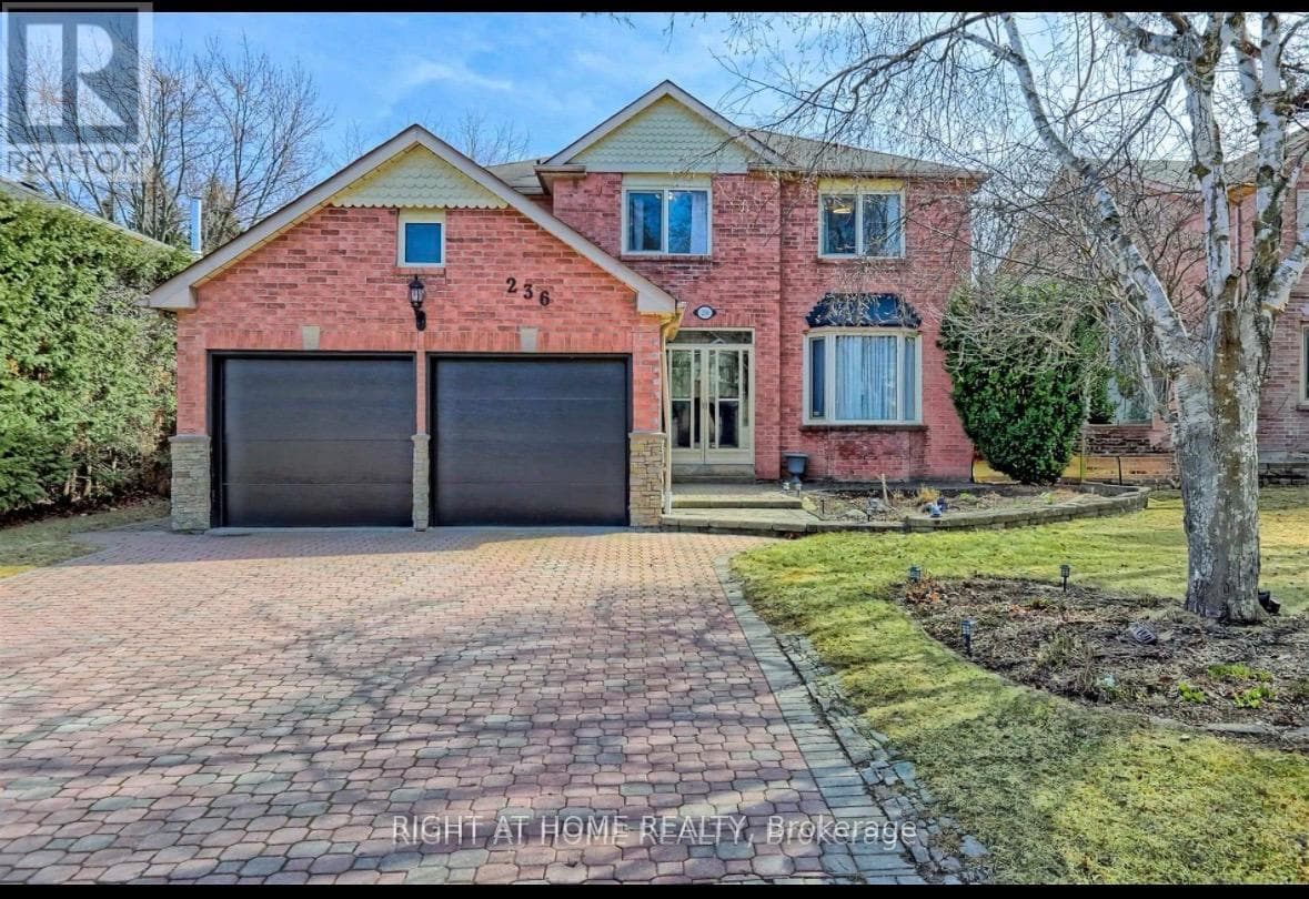 5 Bed · 4 Bath Detached House for Sale in Newmarket