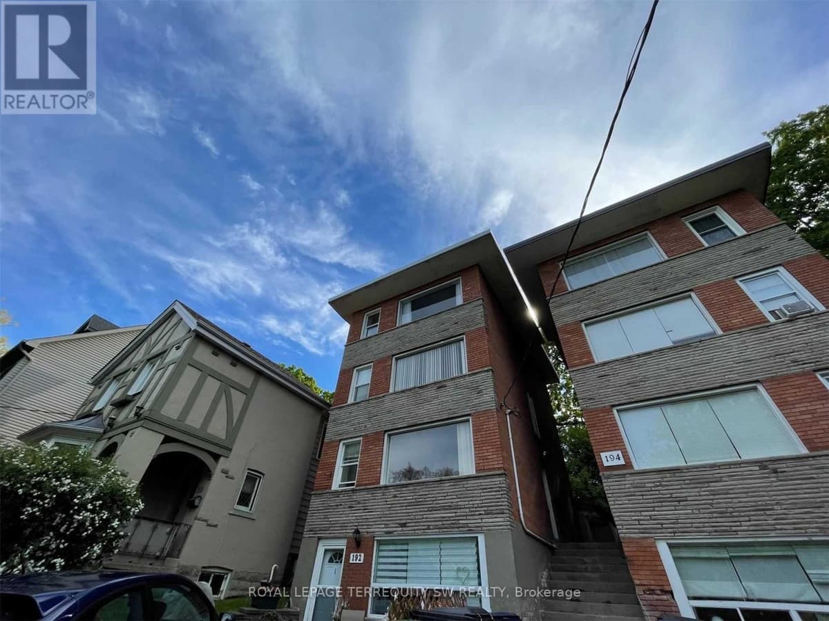 1 Bed · 1 Bath Multi-Family for Rent in Toronto