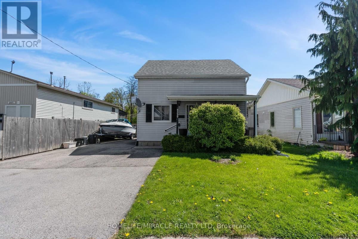 3 Bed · 2 Bath Detached House for Sale in Norfolk