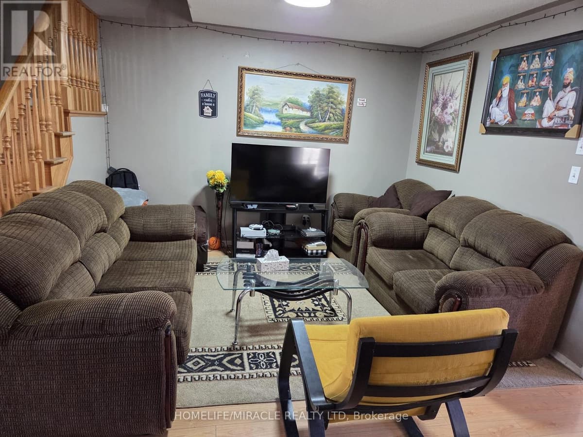 3 Bed · 4 Bath Detached House for Sale in Brampton