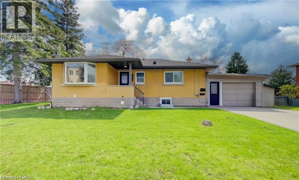 5 Bed · 2 Bath Detached House for Sale in Kitchener