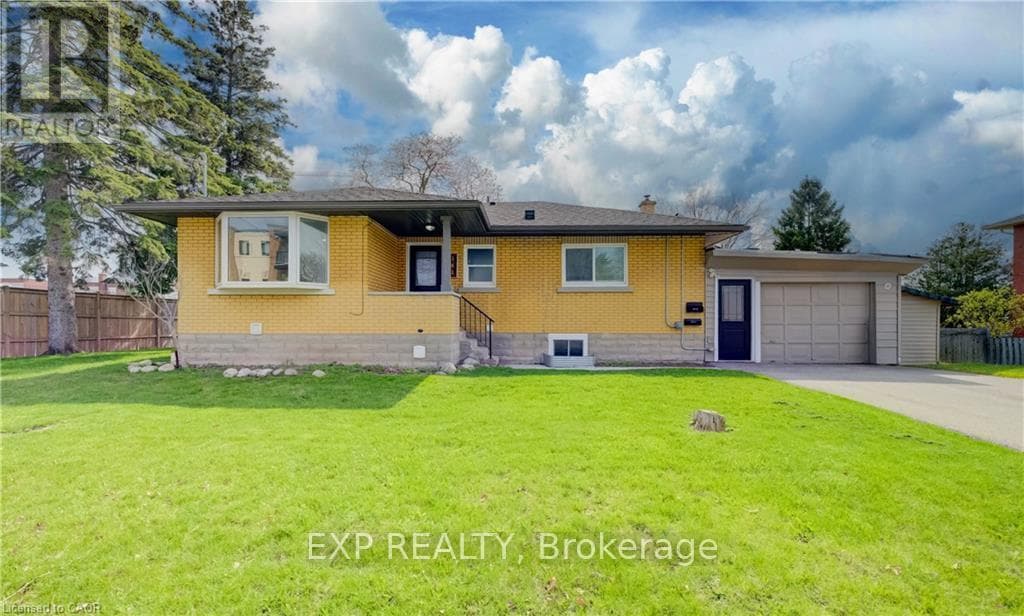 5 Bed · 2 Bath Multi-Family for Sale in Kitchener