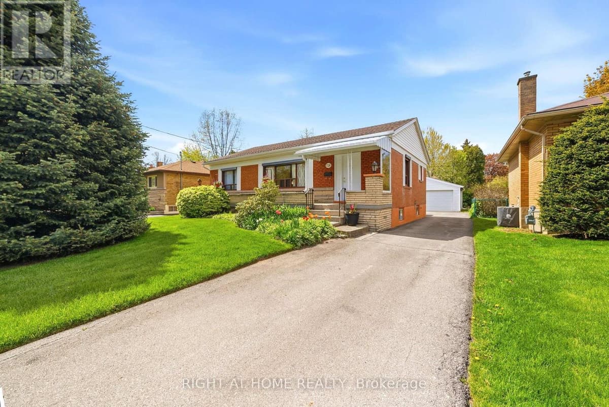 3 Bed · 1 Bath Detached House for Sale in Burlington