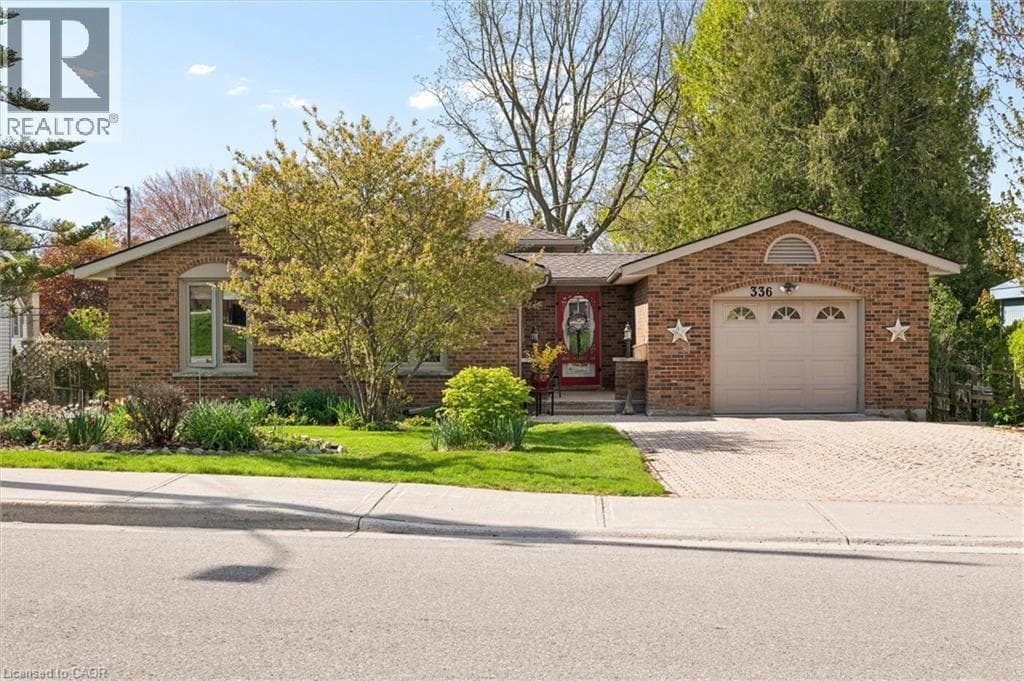 4 Bed · 2 Bath Detached House for Sale in Ingersoll